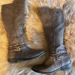 Women knee high boots